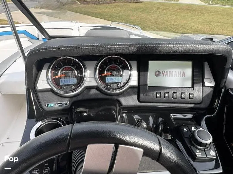 Slide: The Image of Captain's Chair - 16359089