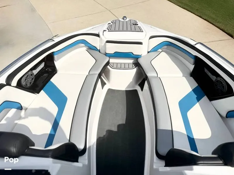 Slide: The Image of Bow Seating - 15909237