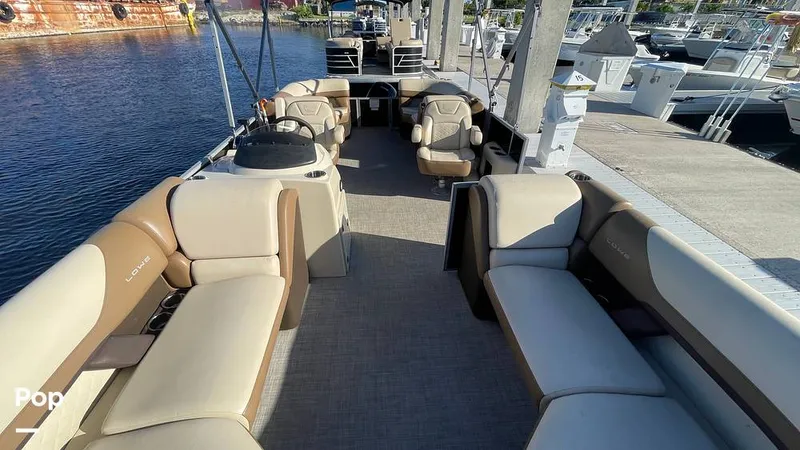 Slide: The Image of Lowe SS 230W 2024 - 15906137