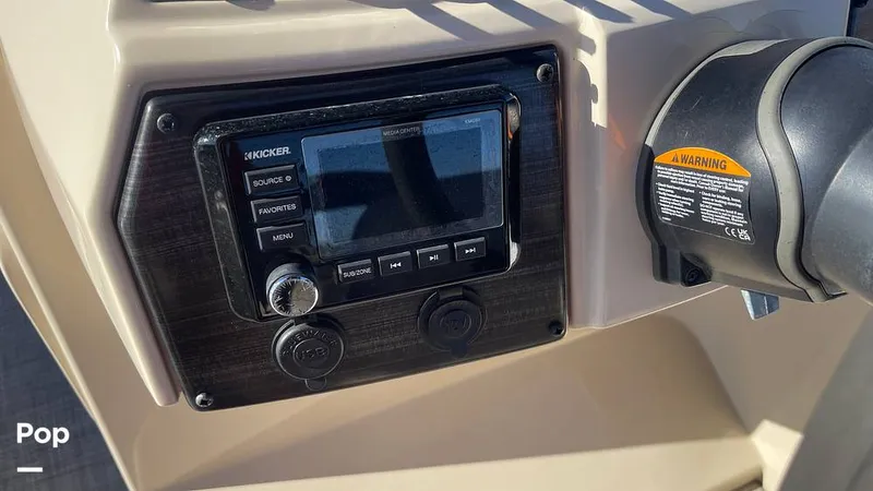 Slide: The Image of Lowe SS 230W 2024 - 15906122