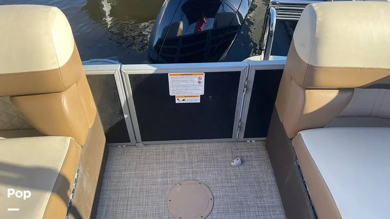 Slide: The Image of Lowe SS 230W 2024 - 15906109