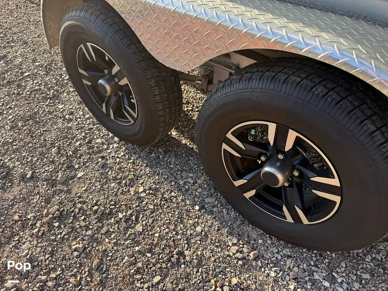 Slide: The Image of Excel Bay Pro 220 2022 - 16042537