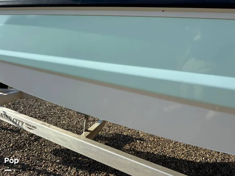 Slide: The Image of Excel Bay Pro 220 2022 - 16042540