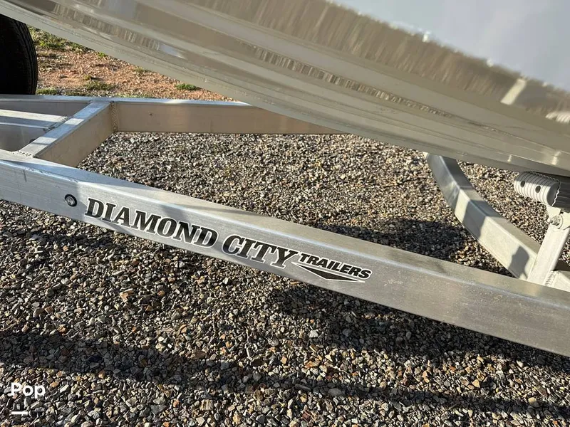 Slide: The Image of Excel Bay Pro 220 2022 - 16042541