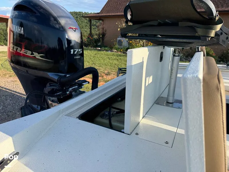 Slide: The Image of Excel Bay Pro 220 2022 - 16042561