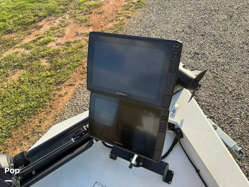 Slide: The Image of Excel Bay Pro 220 2022 - 16042576