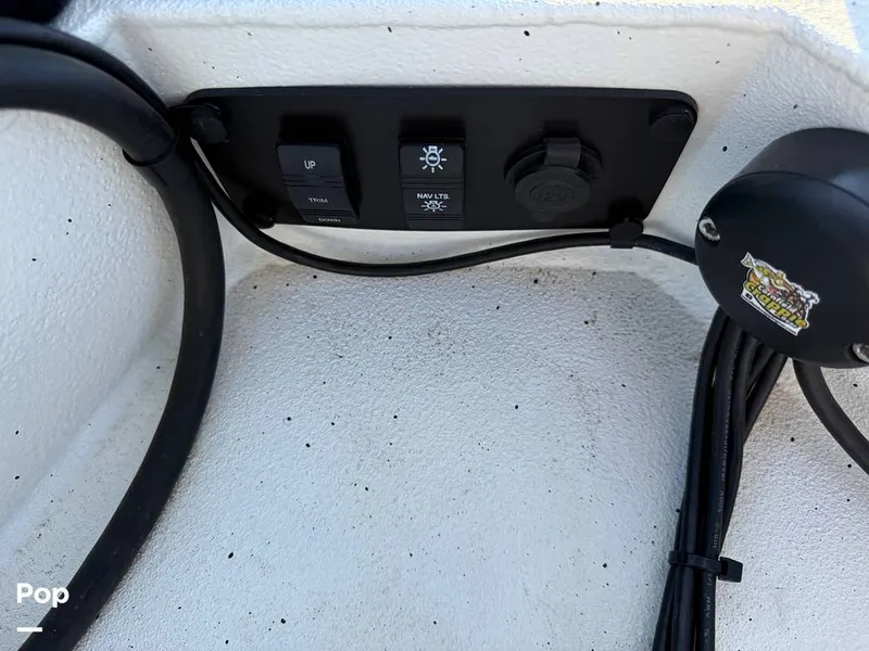 Slide: The Image of Excel Bay Pro 220 2022 - 16042581