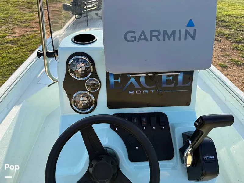 Slide: The Image of Excel Bay Pro 220 2022 - 16042605