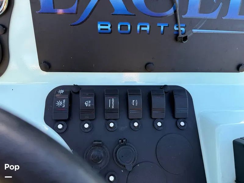 Slide: The Image of Excel Bay Pro 220 2022 - 16042609