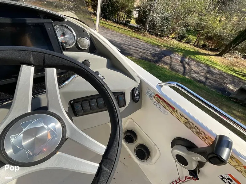 Slide: The Image of Stingray 212SC 2016 - 16084373