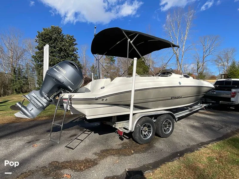 Slide: The Image of Stingray 212SC 2016 - 16084402