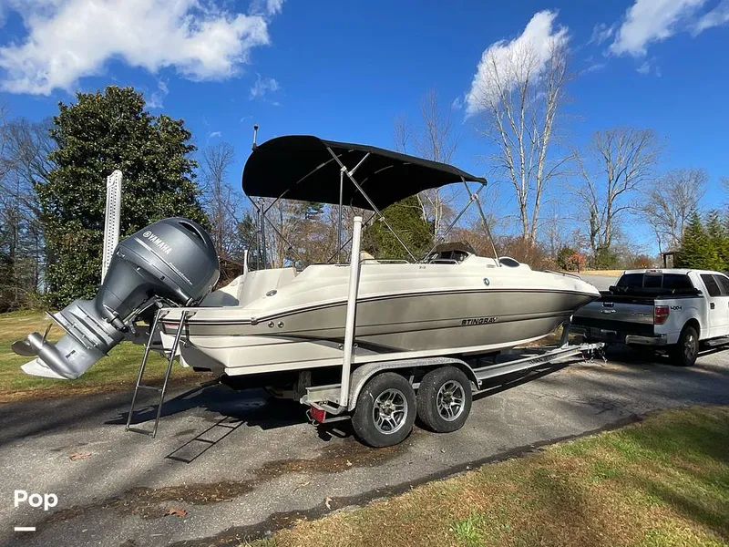 Slide: The Image of Stingray 212SC 2016 - 16084419