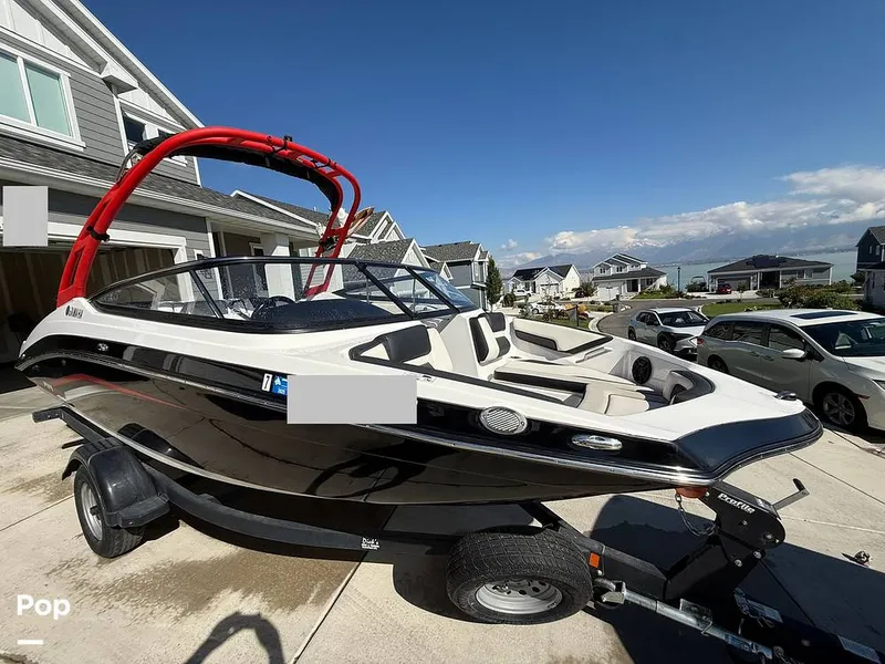 Slide: The Image of Yamaha AR195 2019 - 15929261