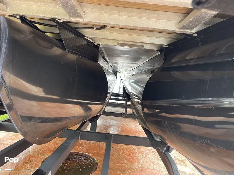 Slide: The Image of Regency 250DL3 2020 - 16034900