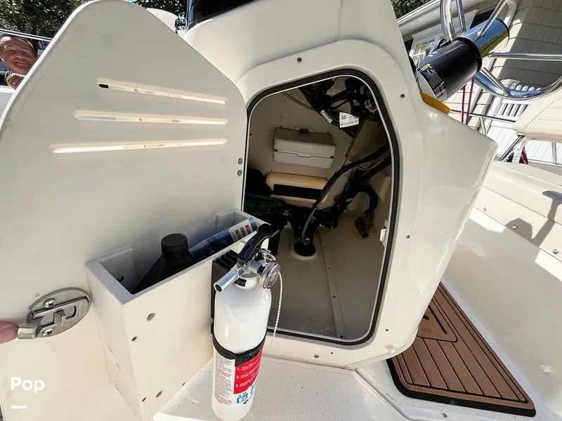 Slide: The Image of Center Console W/storage - 15925841