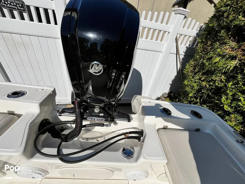 Slide: The Image of Boston Whaler Montauk 170 2021 - 15925857