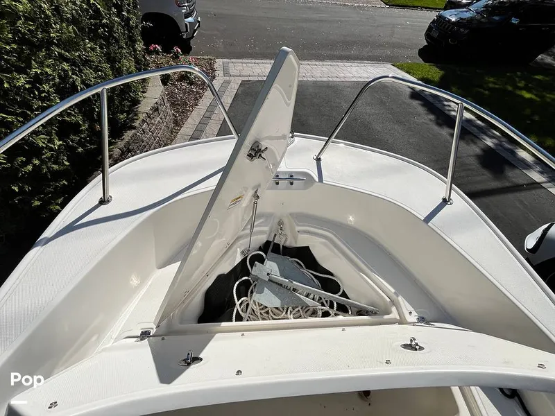 Slide: The Image of Boston Whaler Montauk 170 2021 - 15925861