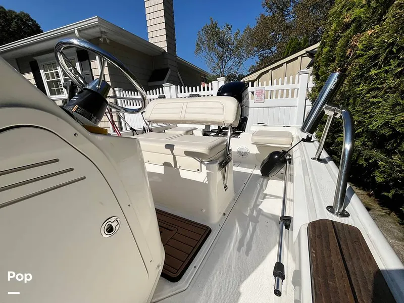 Slide: The Image of Boston Whaler Montauk 170 2021 - 15925875