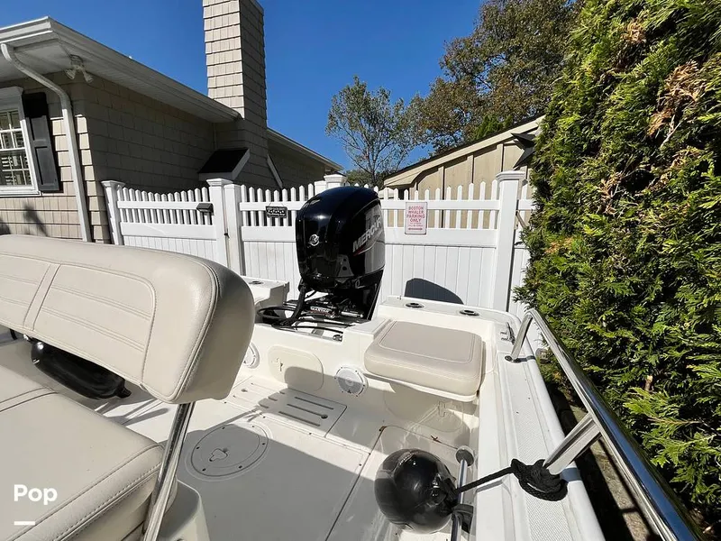 Slide: The Image of Boston Whaler Montauk 170 2021 - 15925877