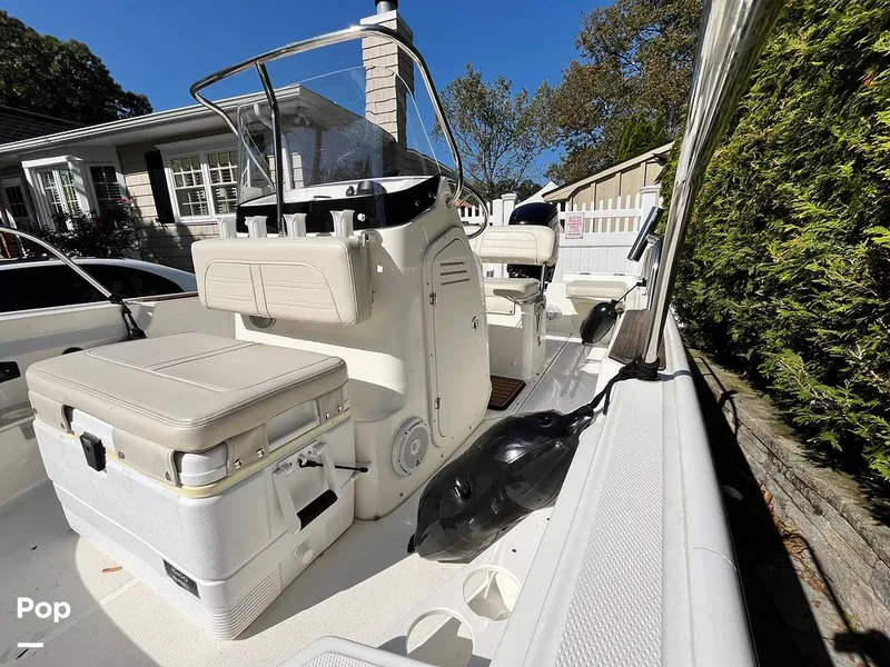 Slide: The Image of Boston Whaler Montauk 170 2021 - 15925873