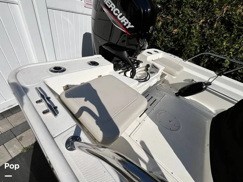 Slide: The Image of Boston Whaler Montauk 170 2021 - 15925836