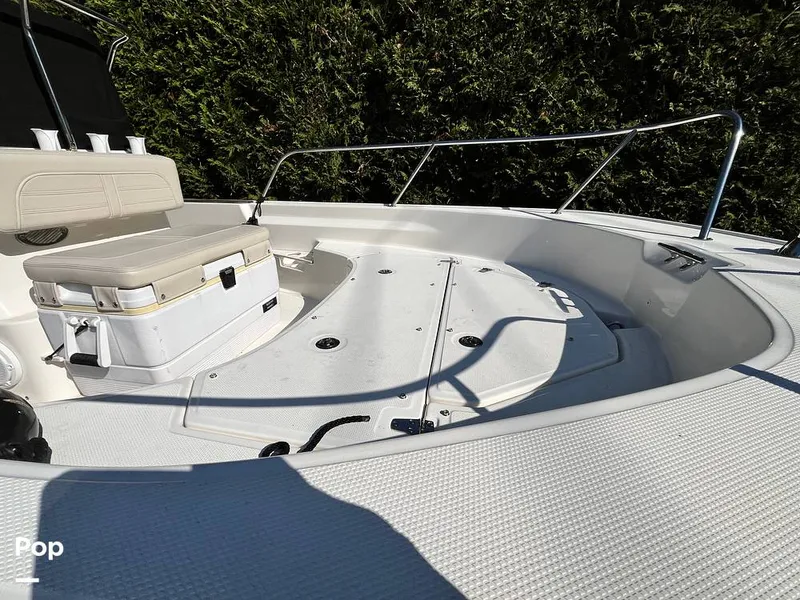 Slide: The Image of Boston Whaler Montauk 170 2021 - 15925834