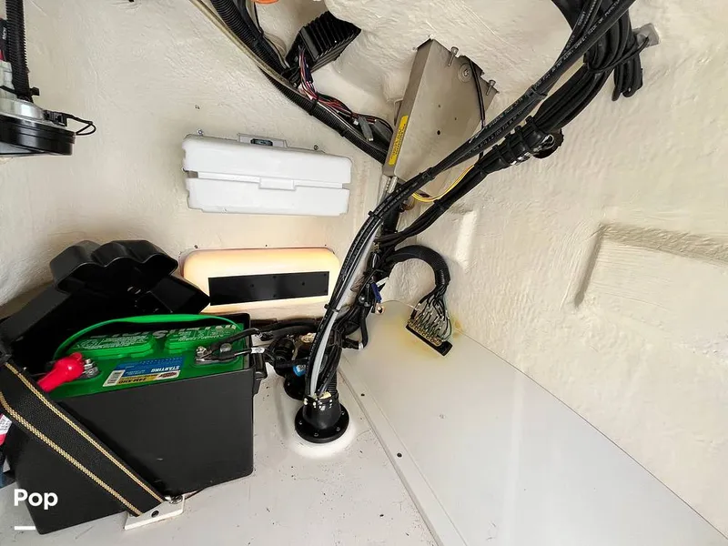 Slide: The Image of Boston Whaler Montauk 170 2021 - 15925846