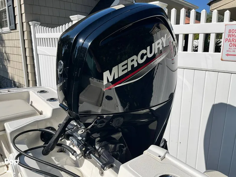 Slide: The Image of Boston Whaler Montauk 170 2021 - 15925829