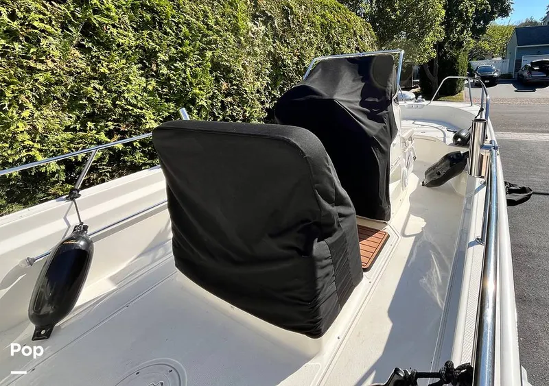 Slide: The Image of Boston Whaler Montauk 170 2021 - 15925832