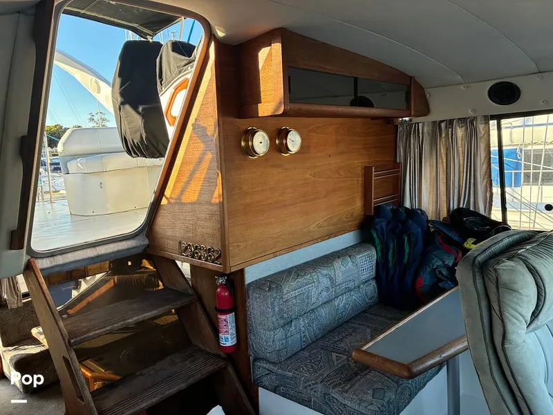 Slide: The Image of Bayliner 4588 Pilothouse 1992 - 16184414