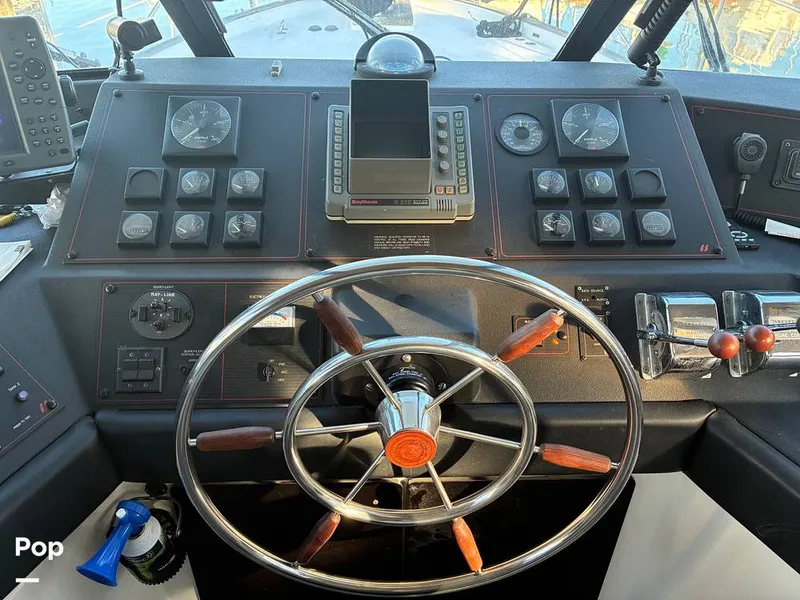 Slide: The Image of Bayliner 4588 Pilothouse 1992 - 16184420