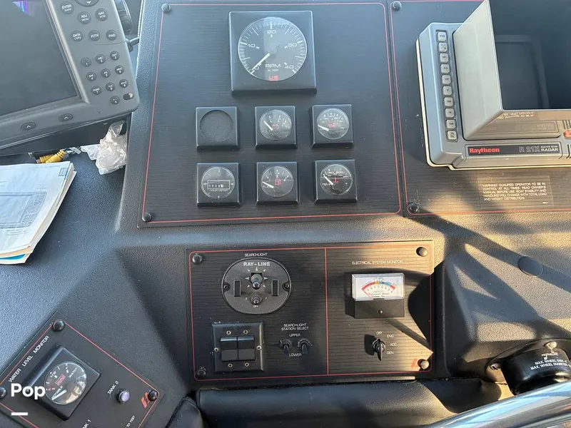 Slide: The Image of Bayliner 4588 Pilothouse 1992 - 16184424