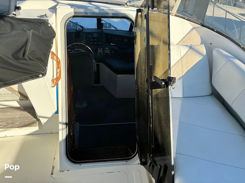 Slide: The Image of Bayliner 4588 Pilothouse 1992 - 16184432