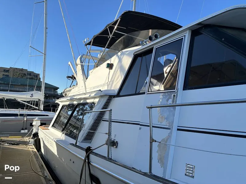 Slide: The Image of Bayliner 4588 Pilothouse 1992 - 16184312