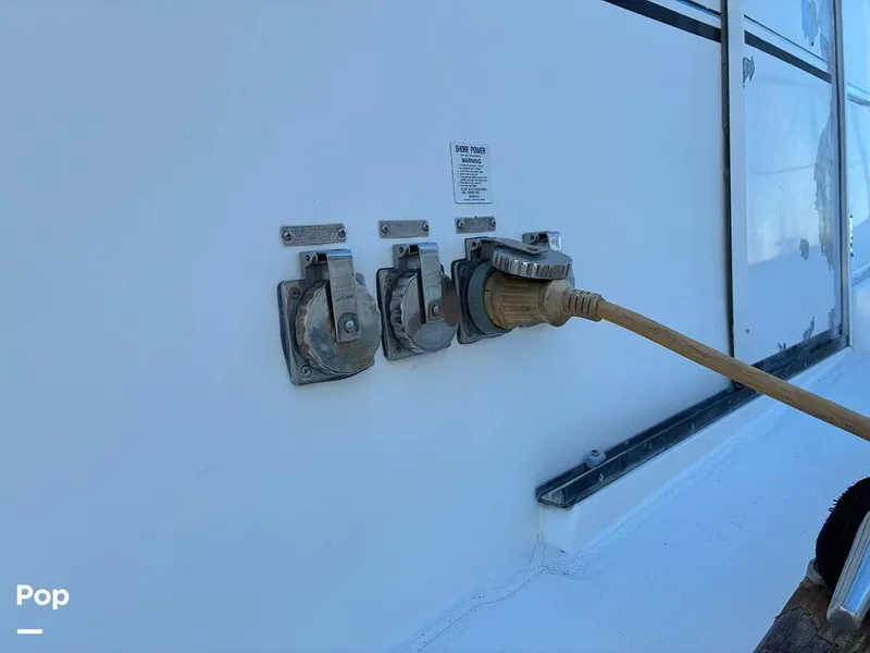 Slide: The Image of Bayliner 4588 Pilothouse 1992 - 16184313