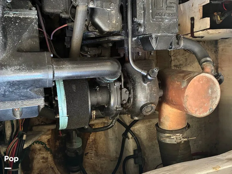 Slide: The Image of Bayliner 4588 Pilothouse 1992 - 16184442