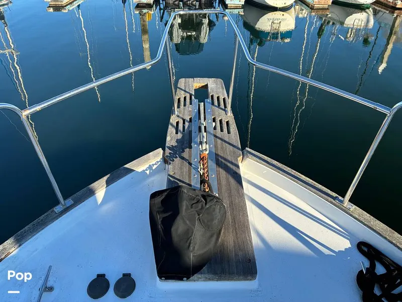 Slide: The Image of Bayliner 4588 Pilothouse 1992 - 16184325