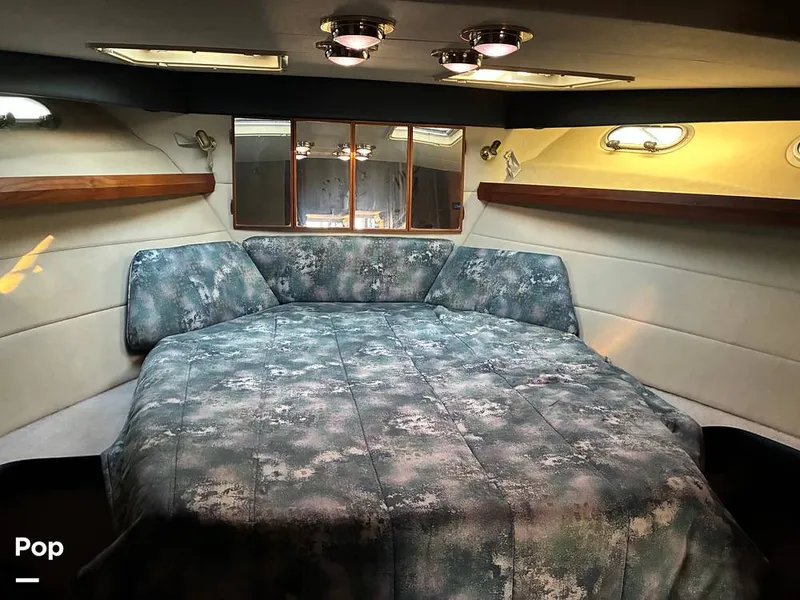 Slide: The Image of Bayliner 4588 Pilothouse 1992 - 16184378