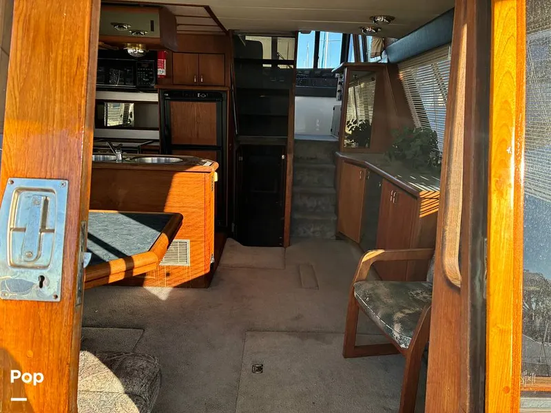 Slide: The Image of Bayliner 4588 Pilothouse 1992 - 16184359