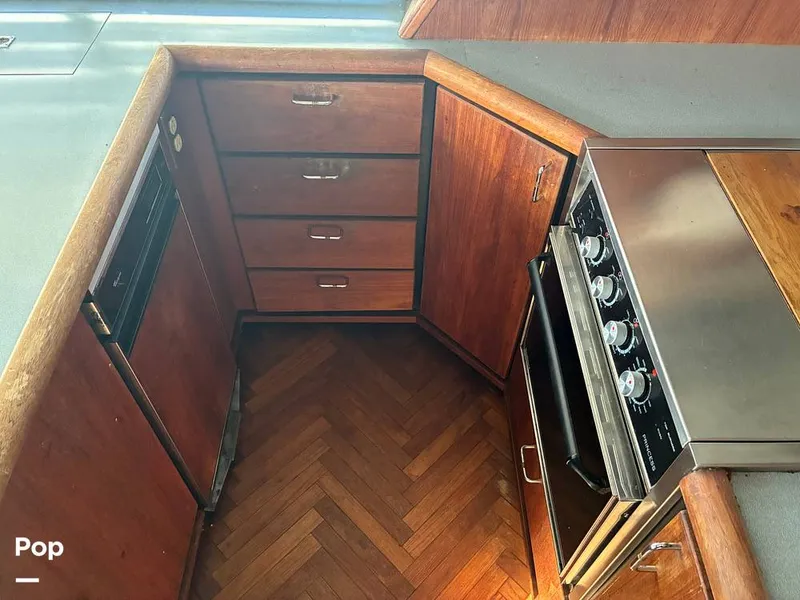 Slide: The Image of Bayliner 4588 Pilothouse 1992 - 16184339