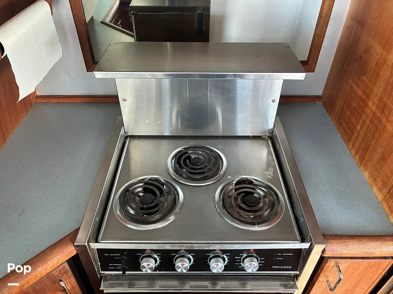 Slide: The Image of Bayliner 4588 Pilothouse 1992 - 16184344