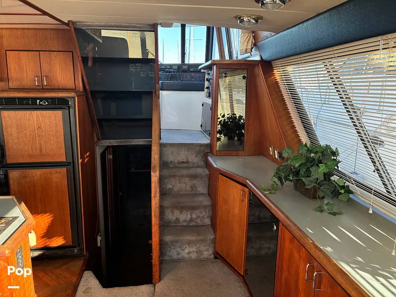 Slide: The Image of Bayliner 4588 Pilothouse 1992 - 16184360