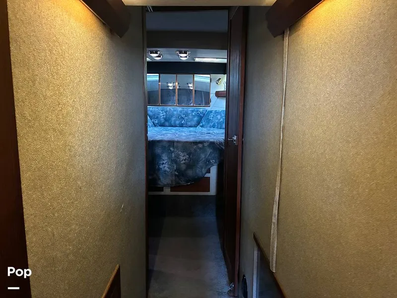 Slide: The Image of Bayliner 4588 Pilothouse 1992 - 16184375