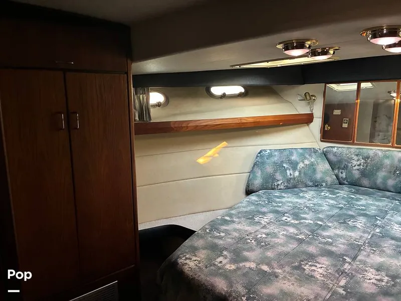 Slide: The Image of Bayliner 4588 Pilothouse 1992 - 16184377