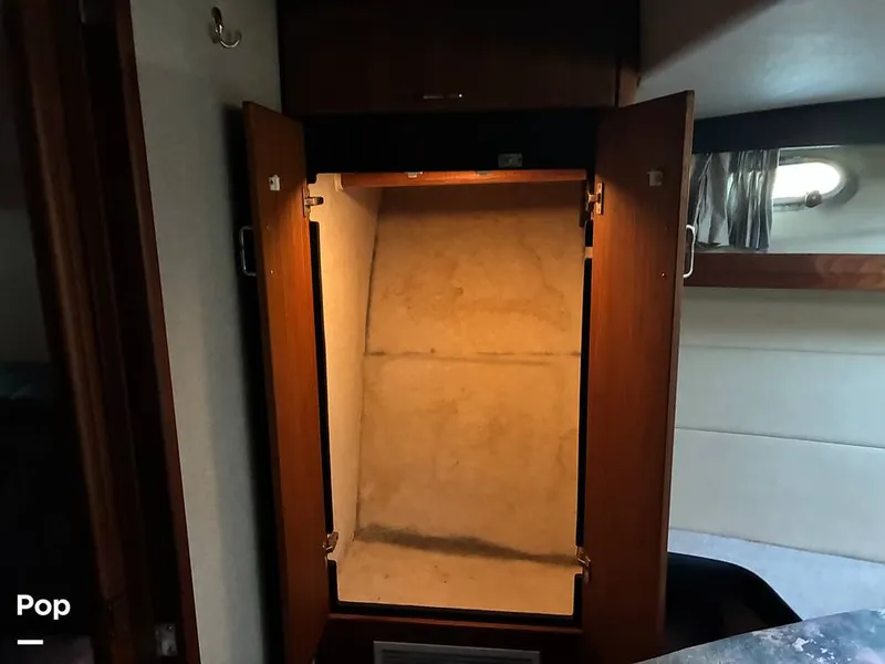 Slide: The Image of Bayliner 4588 Pilothouse 1992 - 16184382