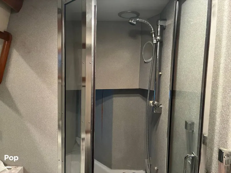 Slide: The Image of Bayliner 4588 Pilothouse 1992 - 16184393