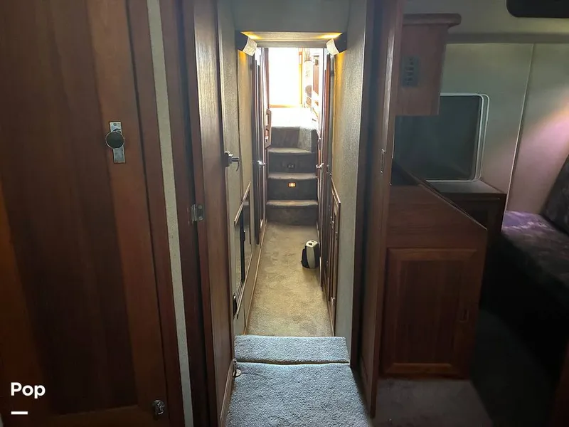 Slide: The Image of Bayliner 4588 Pilothouse 1992 - 16184367