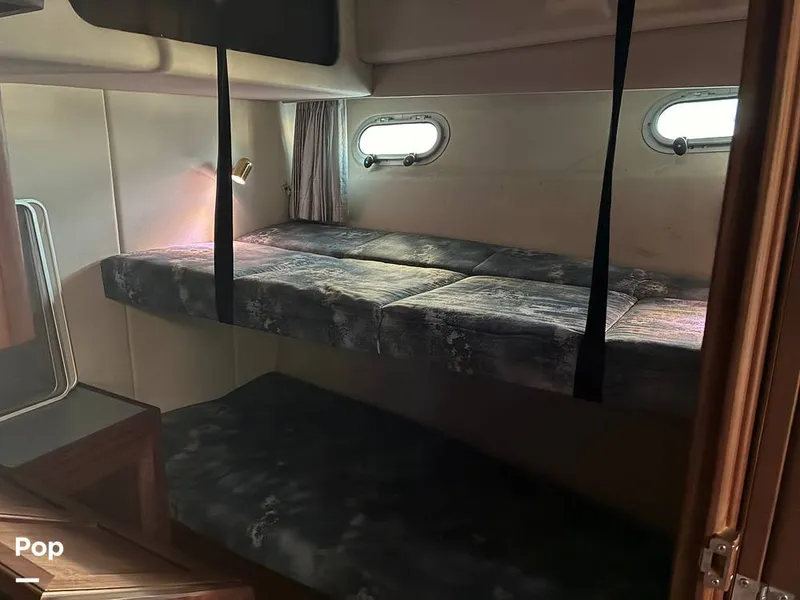 Slide: The Image of Bayliner 4588 Pilothouse 1992 - 16184373