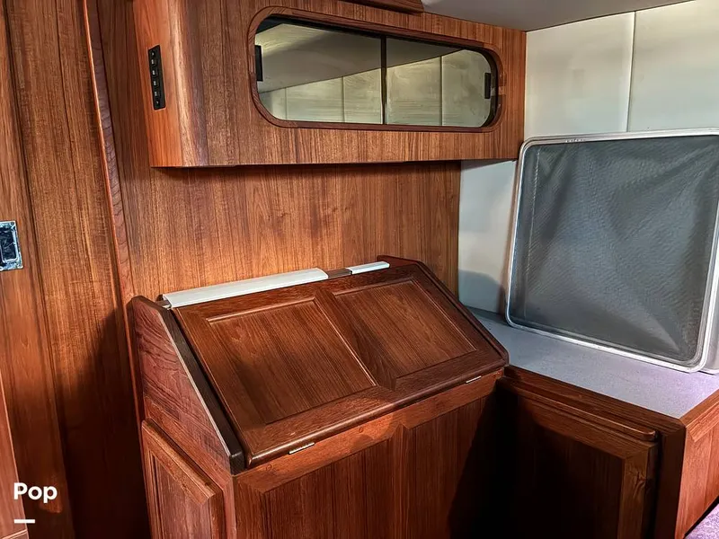 Slide: The Image of Bayliner 4588 Pilothouse 1992 - 16184370