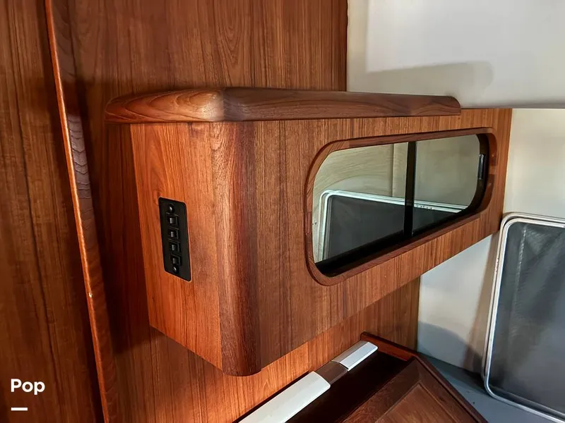 Slide: The Image of Bayliner 4588 Pilothouse 1992 - 16184371